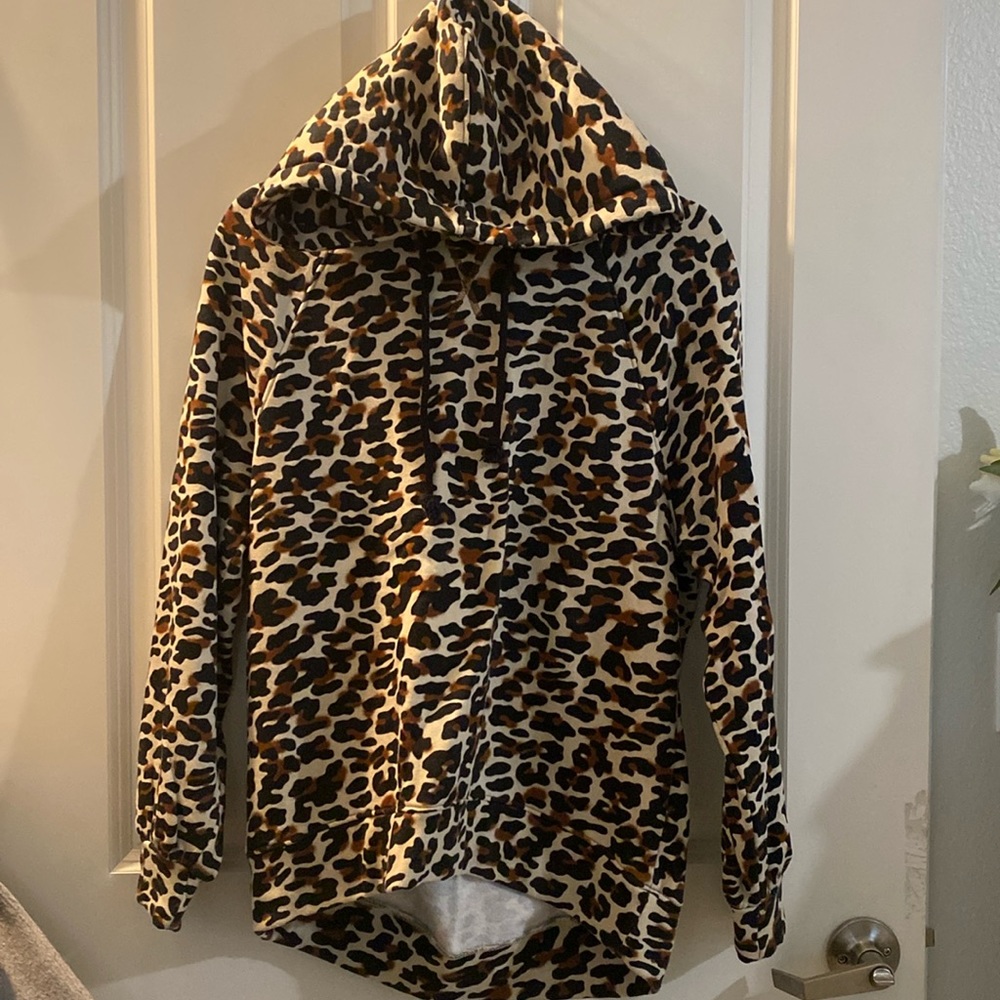 Cheetah sweater